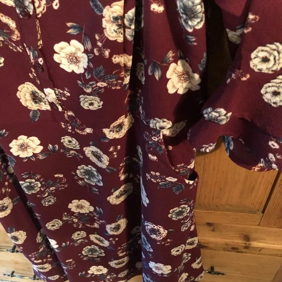 🌹🌹NWOT - Floral Dress Size 1X🌹🌹 - Picture 4 of 5